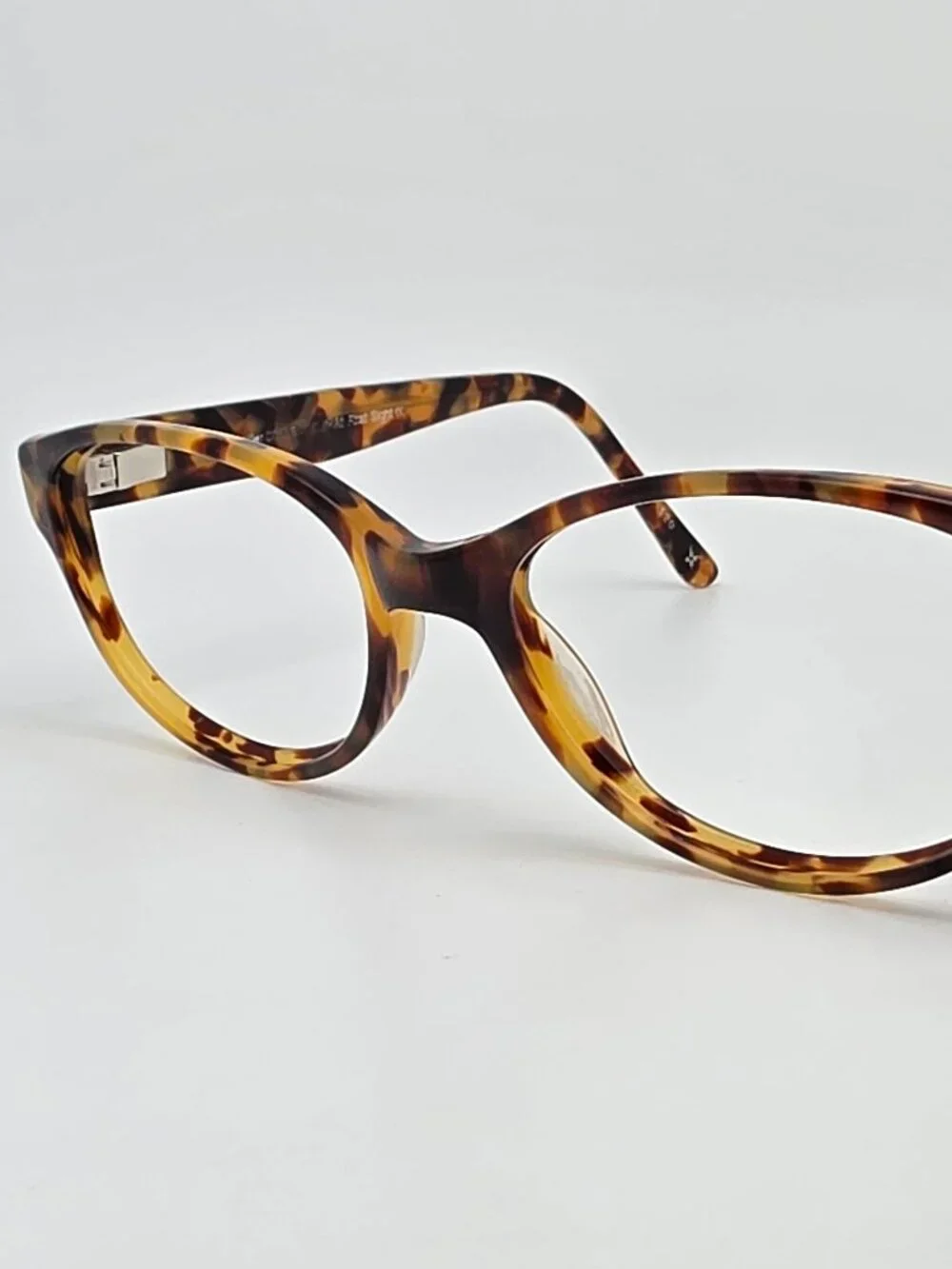 Nicole Miller Collection At First Sight Amber Tortoise Eyeglasses Frame w/ Case
